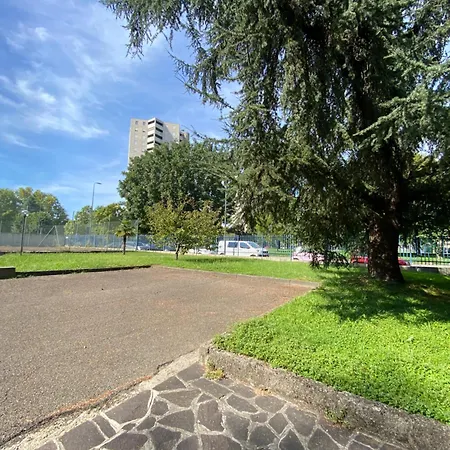 Bicocca Rino Apartman Milánó