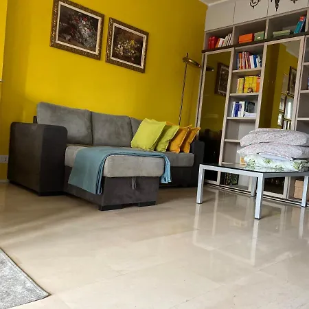 Giulia's In Bicocca Apartment